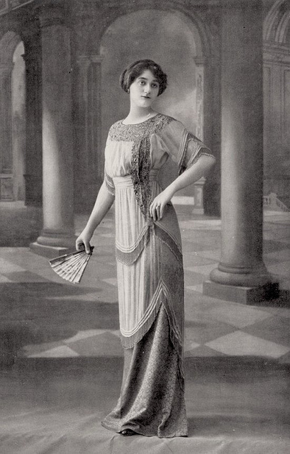 Fashion of The 1900s (4)
