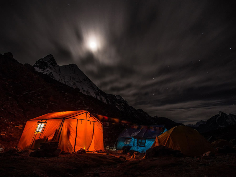2Night-camp-moon-rising-over-Island-Peaks-base-camp-Nepal-Himalaya