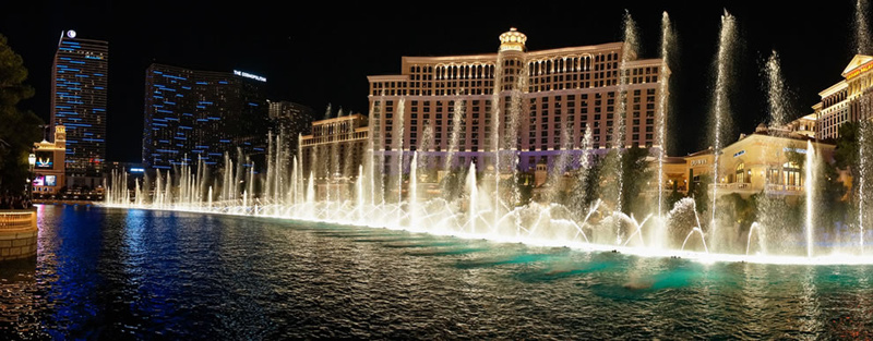 Panorama-of-Bellagio-Fountains-and-The-Strip-Las-Vegas