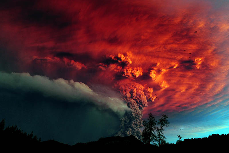 chiles-puyehue-volcano-eruption-june-2011-31