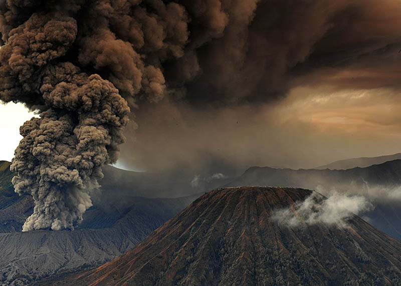 mt-bromo-eruption-and-mt-batok-east-java-indonesia