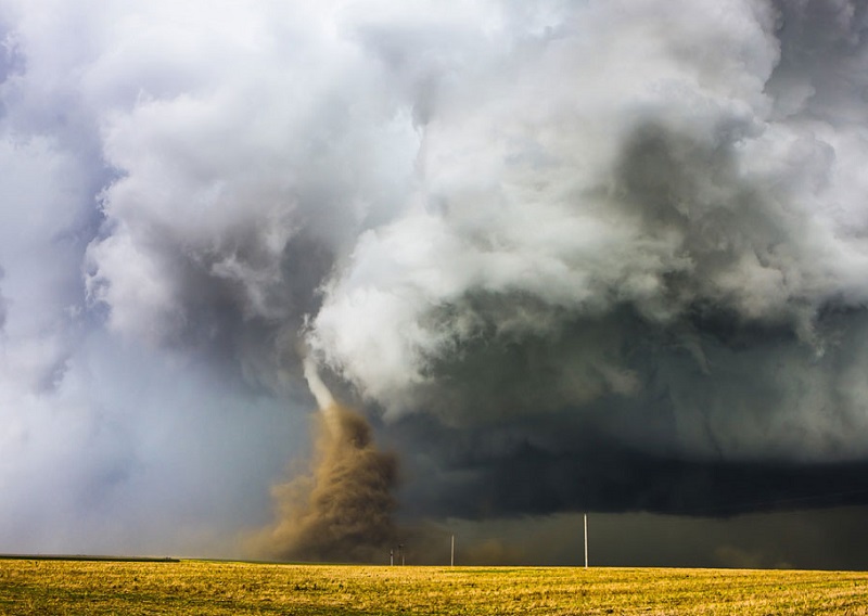 craziest-weather-tornado-forming