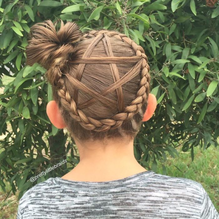 mom-braids-unbelievably-intricate-hairstyles-every-morning-before-school-5__700