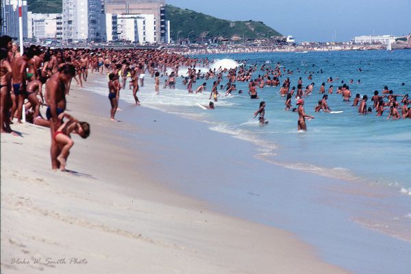the Daily Life at the Rio Beaches in the late 1970s (12)