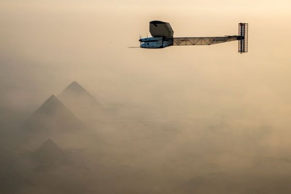 solar-impulse-plane-circumnavigates-globe-without-single-drop-of-fuel-21