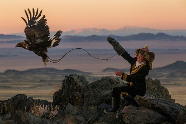 eagle-hunters-of-mongolia-by-asher-svidensky-5