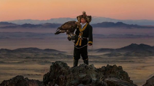 eagle-hunters-of-mongolia-by-asher-svidensky-6