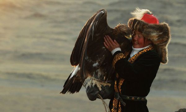 eagle-hunters-of-mongolia-by-asher-svidensky-4