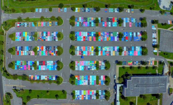 high-schools-let-their-seniors-paint-their-parking-spots-23