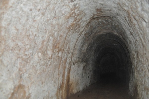 cu-chi-tunnels-2
