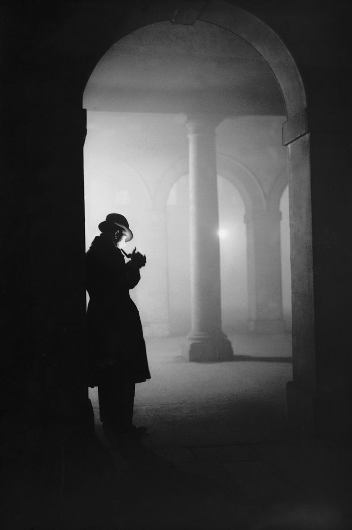 haunting_photos_of_the_london_fog_17