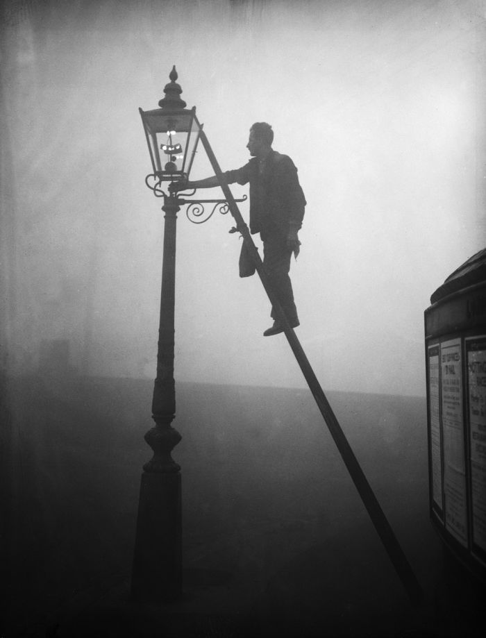 haunting_photos_of_the_london_fog_18