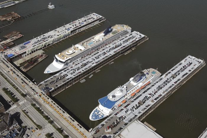 Aerial view of ships docked at the New Y