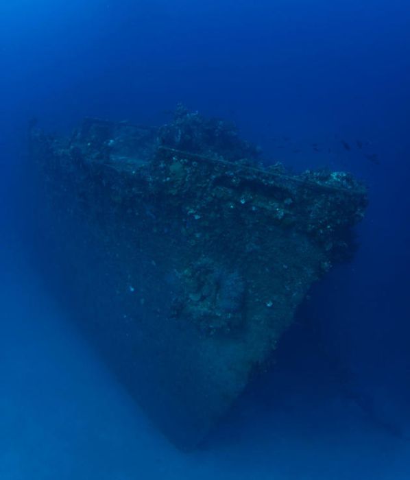 the_largest_graveyard_of_ships_in_the_world_05