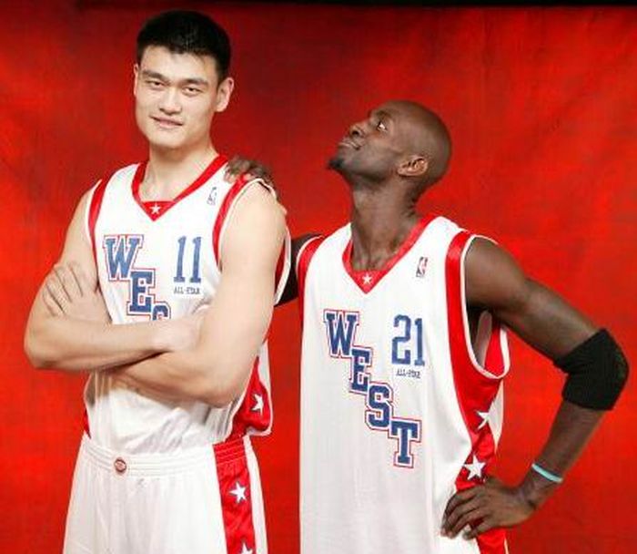 NBA TV - 姚明 Yao Ming is the only person who can make